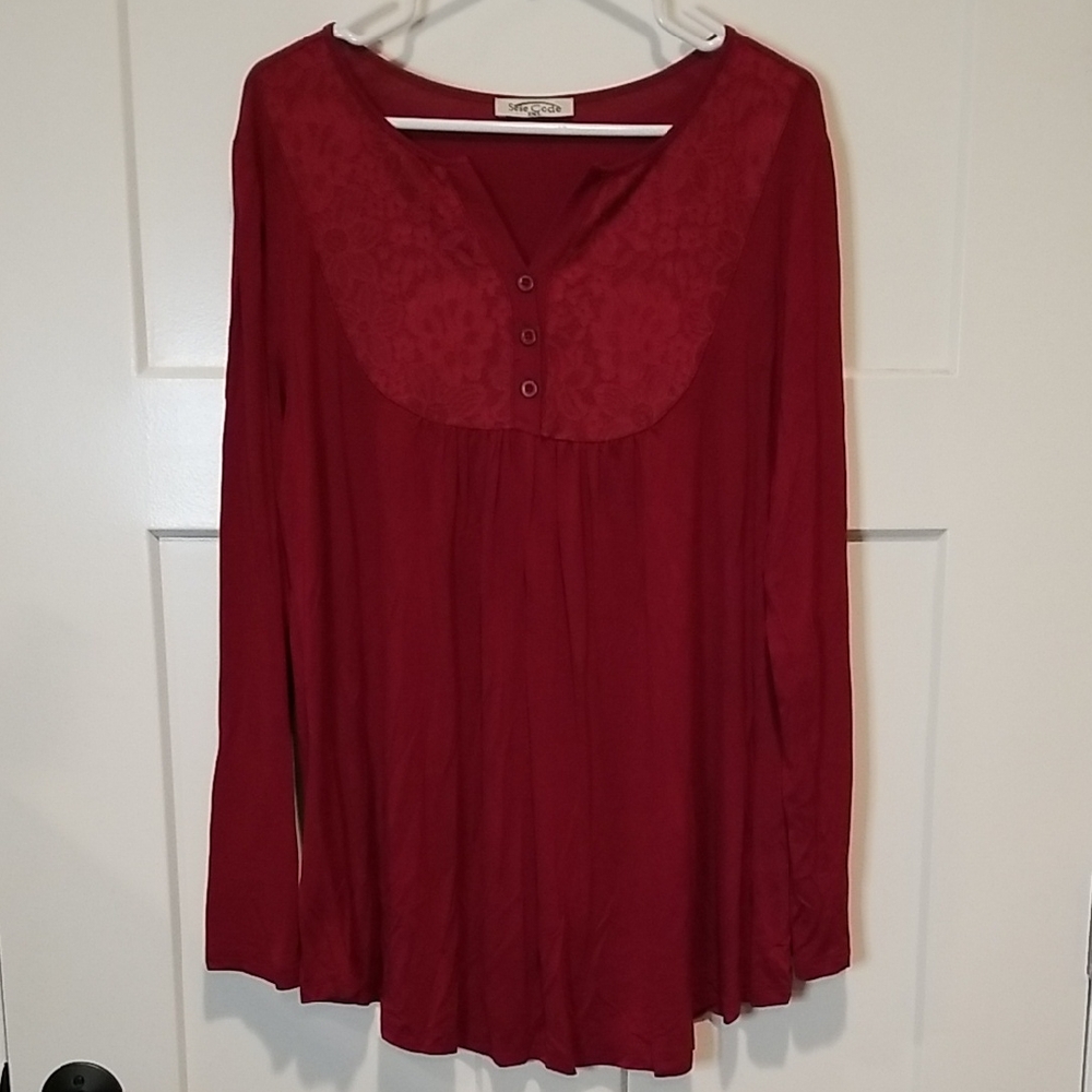 Sese Code Women's Burgundy Red Long Sleeve Top With Lace Applique Size 2X